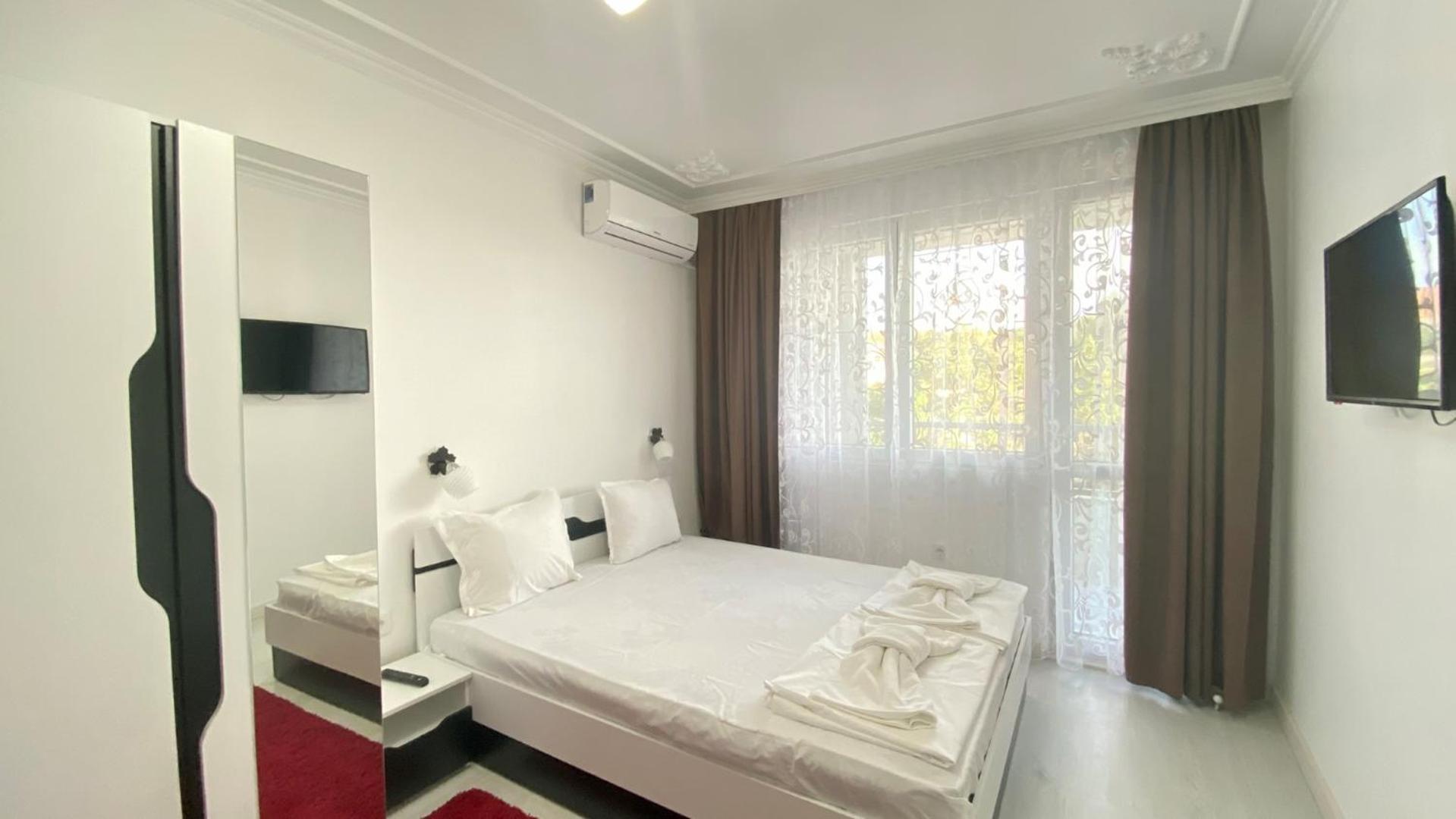 Bratanov Edelweiess Apartment Nesebar Ngoại thất bức ảnh